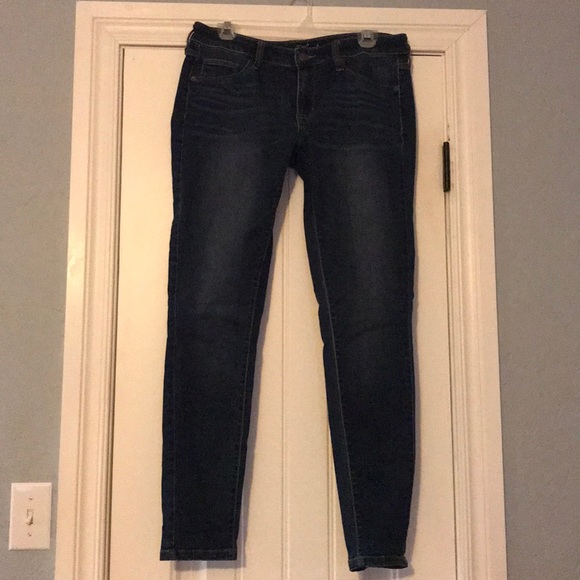 Universal Thread Denim - Mid Rise Jegging Size 10/30R